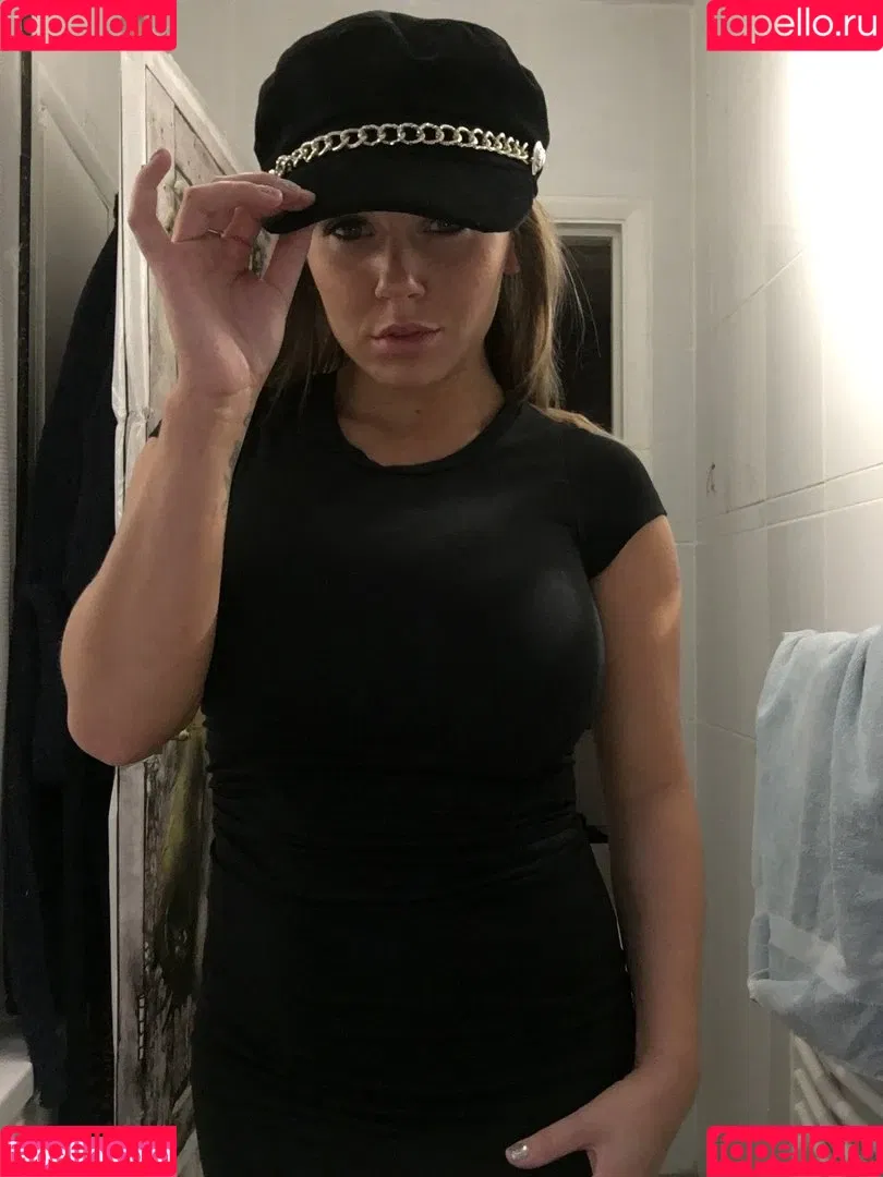 Siobhan Graves / Siobhangraves1 / sgraves99 Onlyfans Photo Gallery 