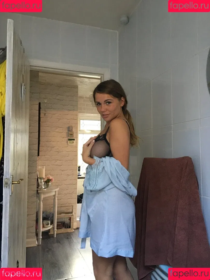 Siobhan Graves / Siobhangraves1 / sgraves99 Onlyfans Photo Gallery 