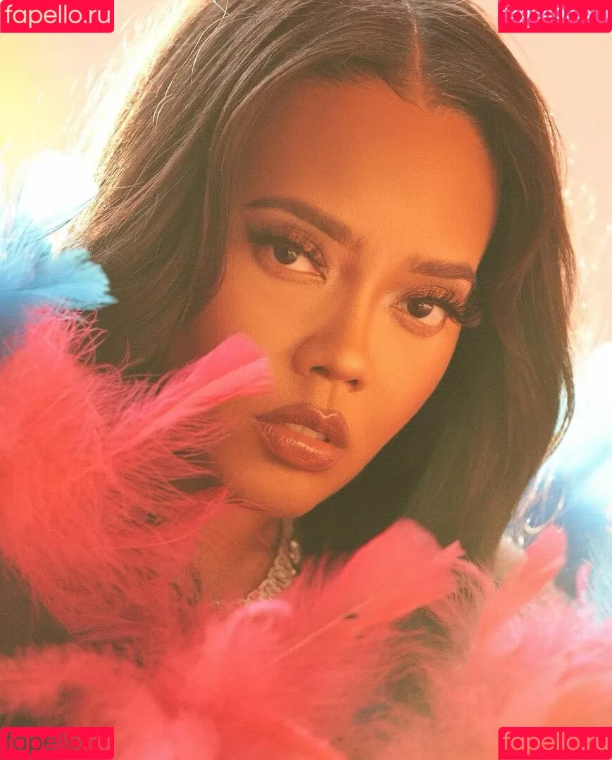 Angela Simmons / angelasimmons Onlyfans Photo Gallery 