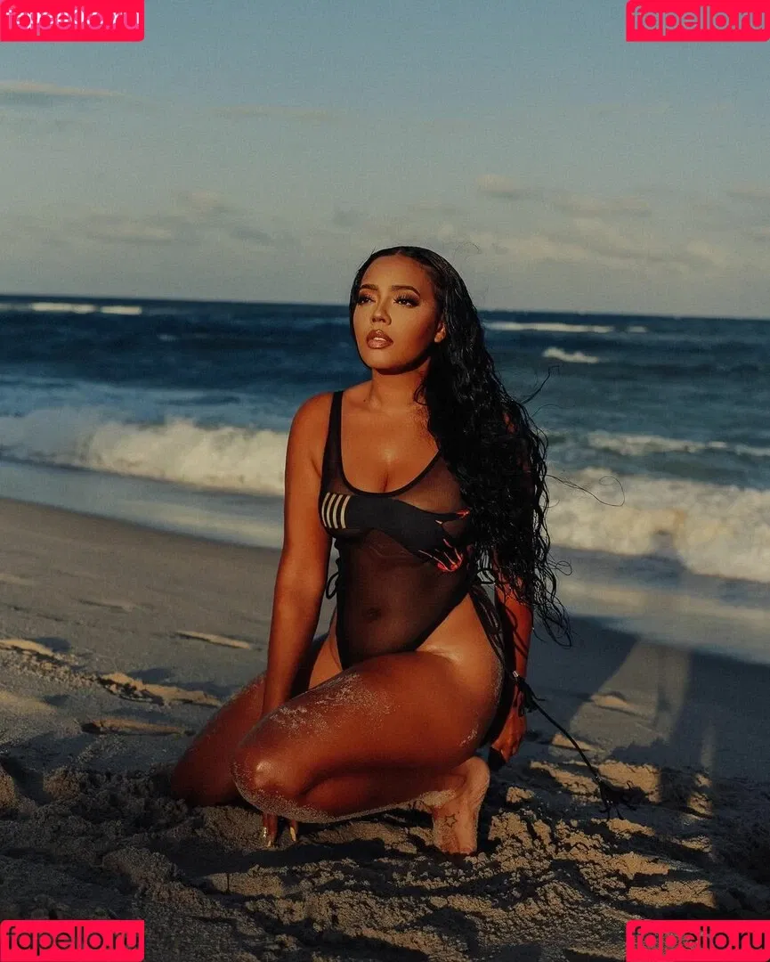 Angela Simmons / angelasimmons Onlyfans Photo Gallery 