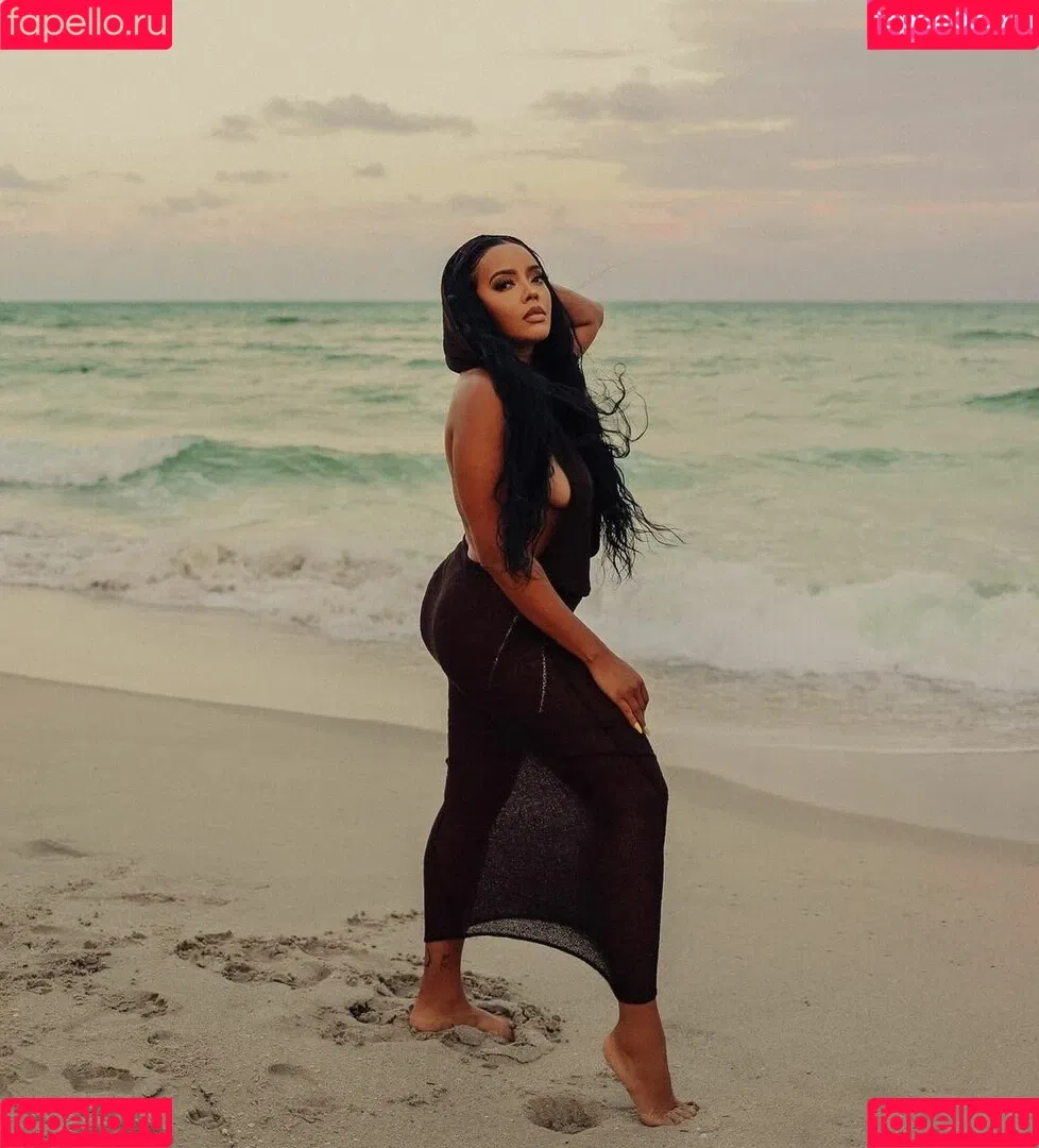 Angela Simmons / angelasimmons Onlyfans Photo Gallery 