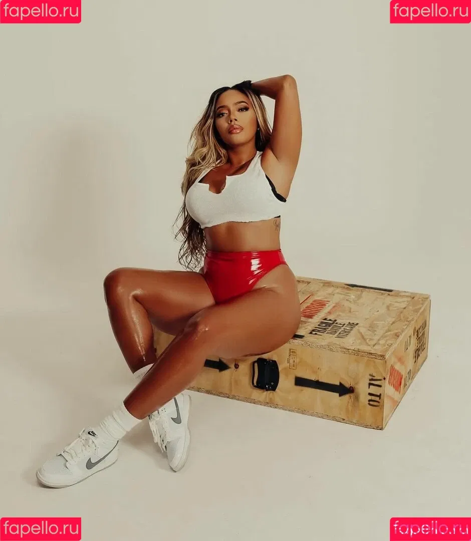 Angela Simmons / angelasimmons Onlyfans Photo Gallery 