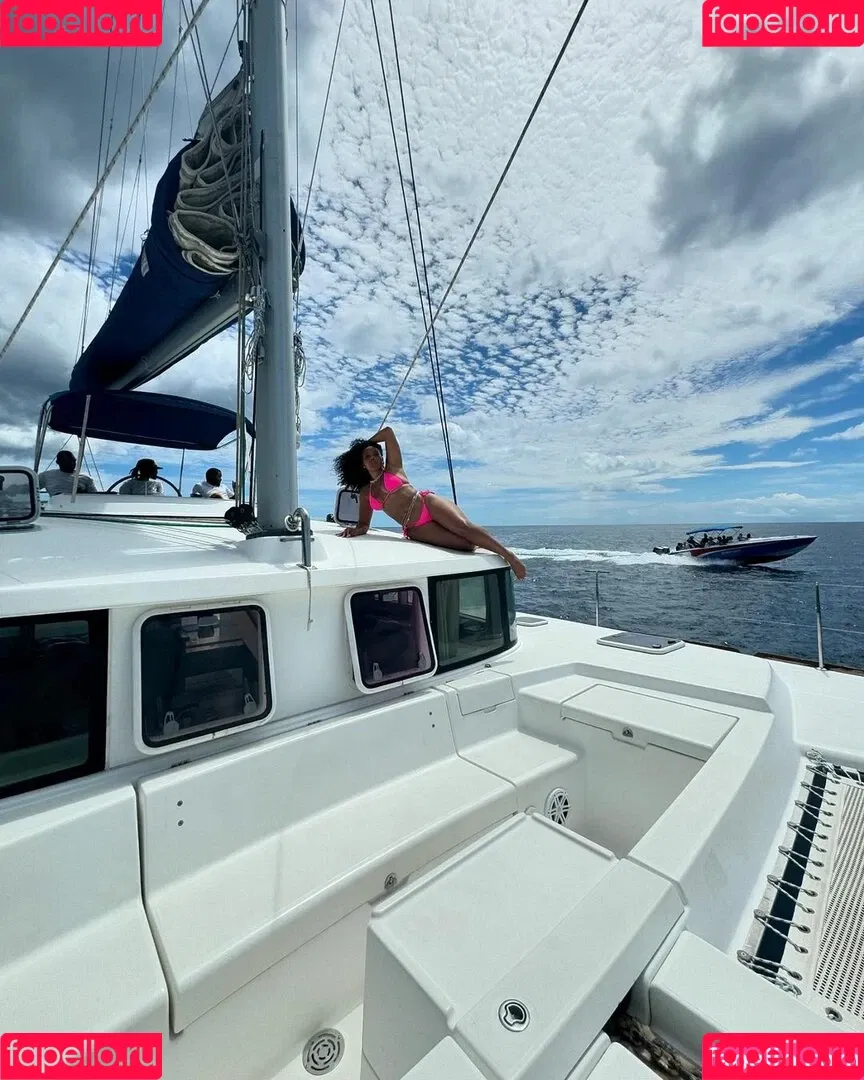 Angela Simmons / angelasimmons Onlyfans Photo Gallery 