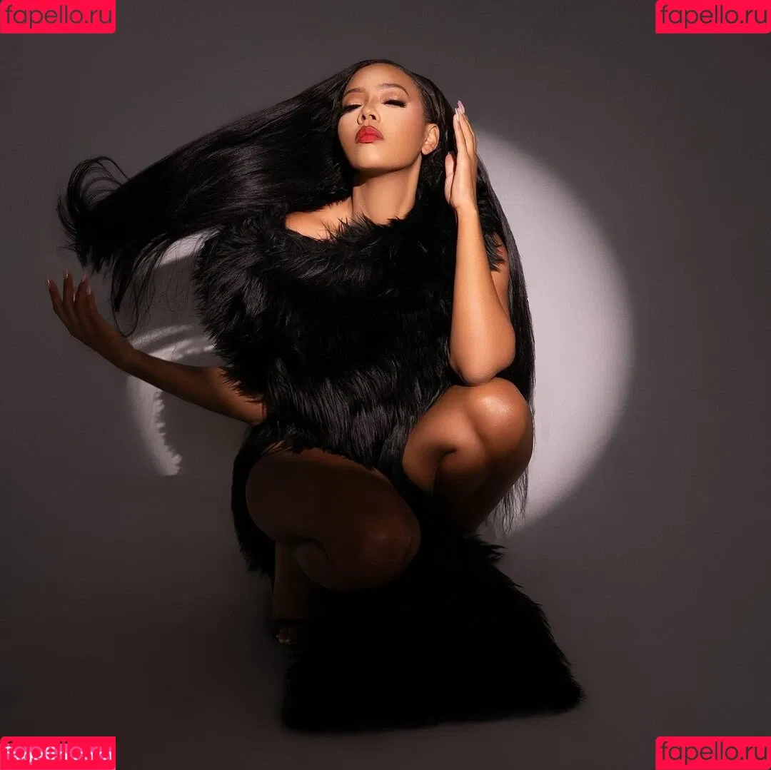 Angela Simmons / angelasimmons Onlyfans Photo Gallery 