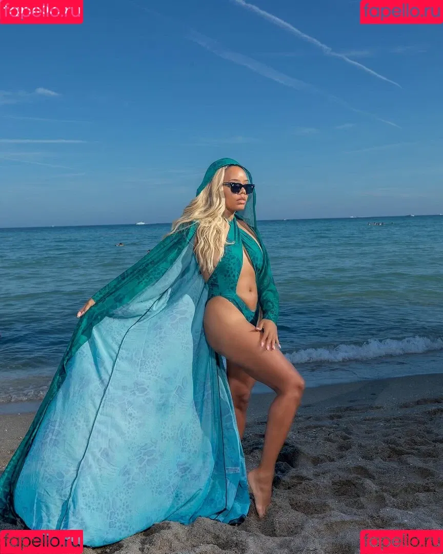 Angela Simmons / angelasimmons Onlyfans Photo Gallery 