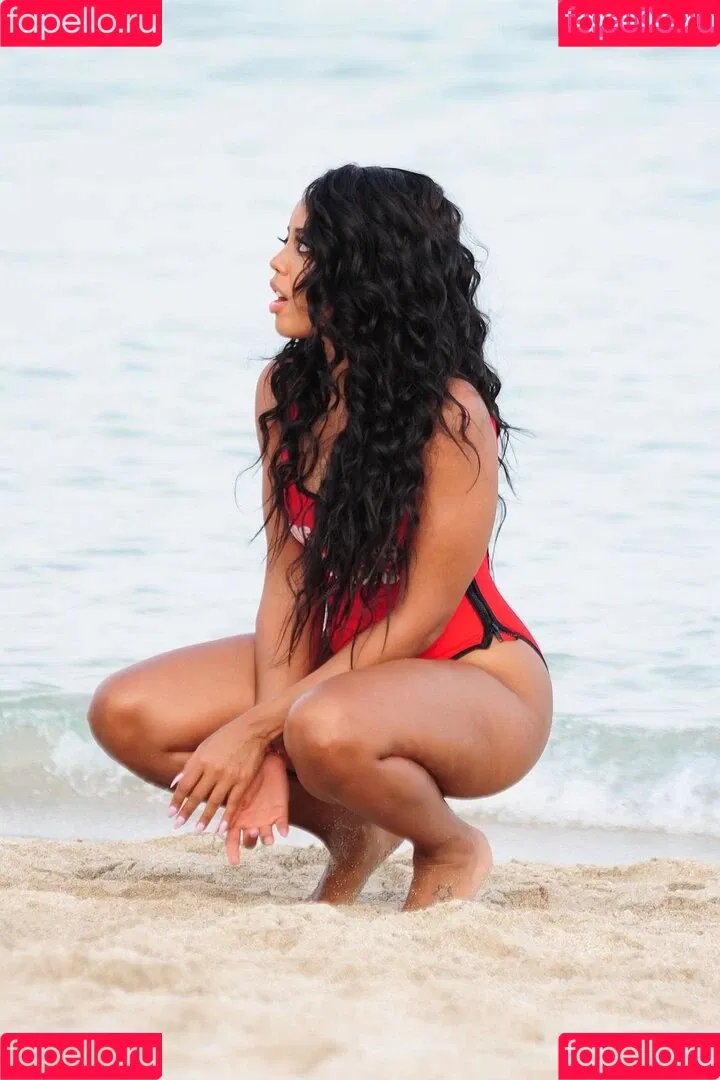 Angela Simmons / angelasimmons Onlyfans Photo Gallery 