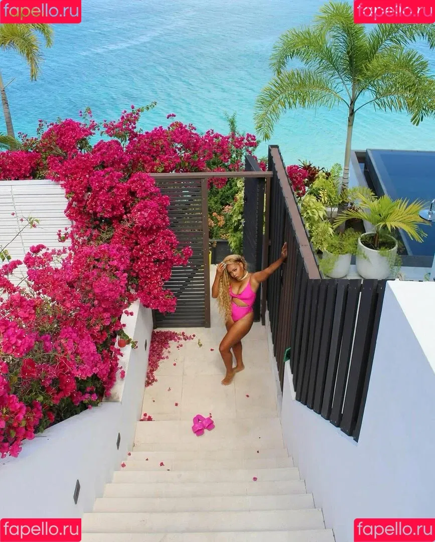 Angela Simmons / angelasimmons Onlyfans Photo Gallery 