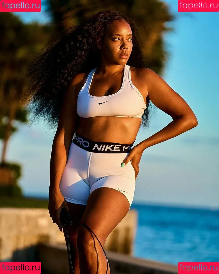 Angela Simmons / angelasimmons Onlyfans Photo Gallery 