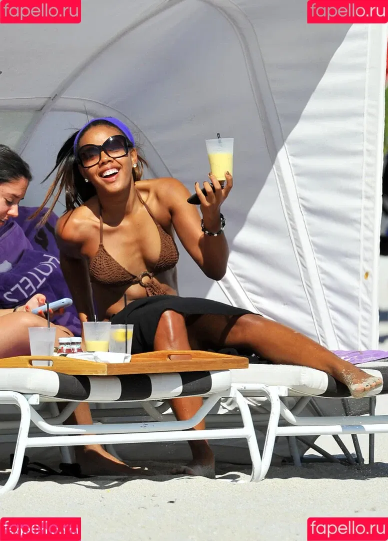 Angela Simmons / angelasimmons Onlyfans Photo Gallery 