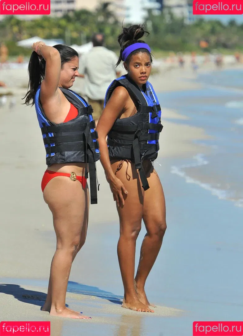 Angela Simmons / angelasimmons Onlyfans Photo Gallery 