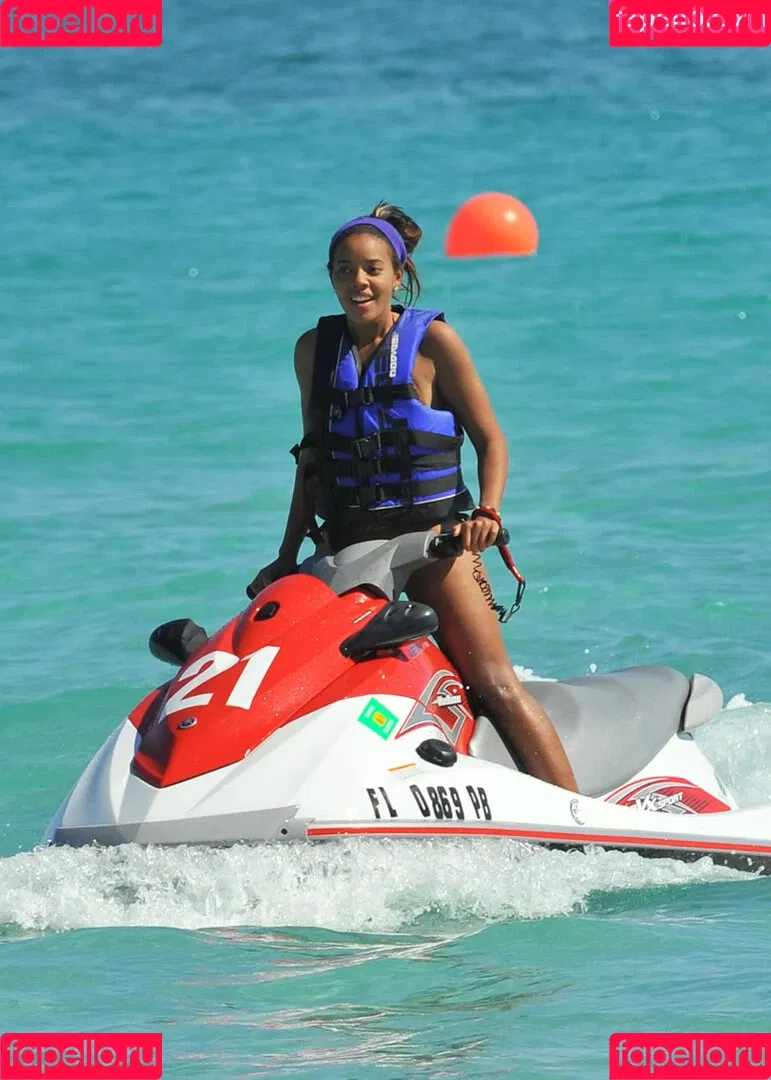 Angela Simmons / angelasimmons Onlyfans Photo Gallery 