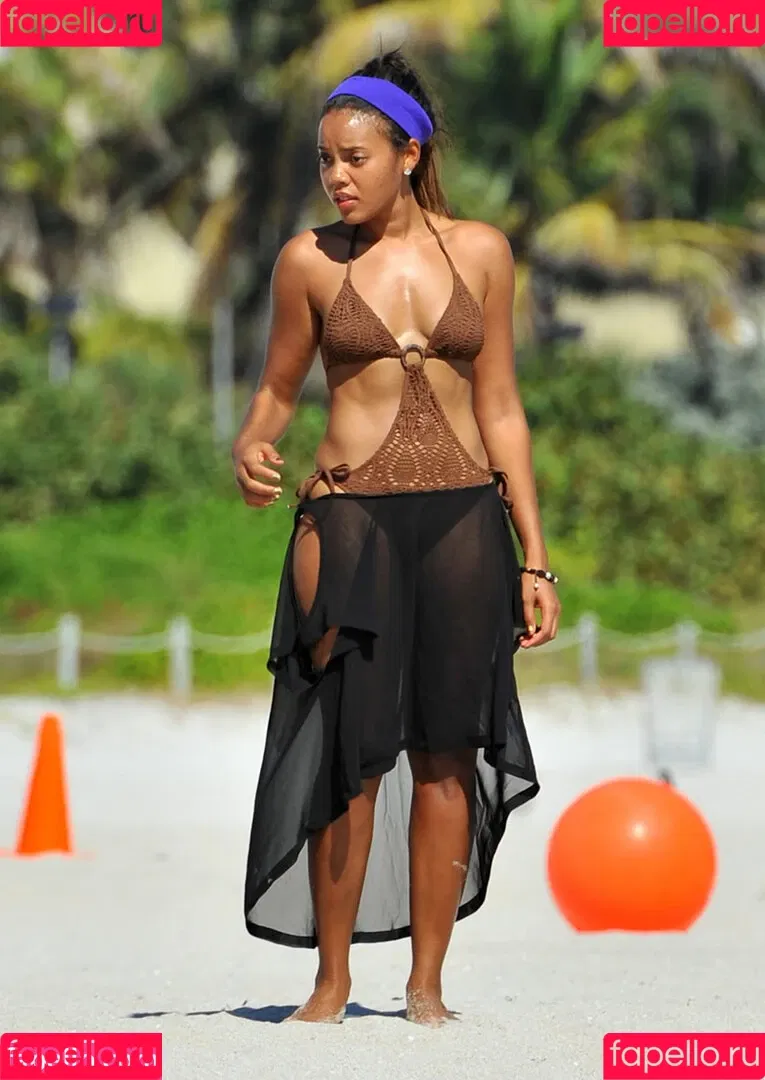 Angela Simmons / angelasimmons Onlyfans Photo Gallery 