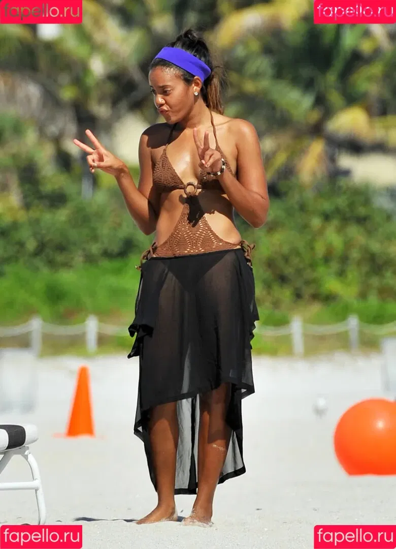 Angela Simmons / angelasimmons Onlyfans Photo Gallery 