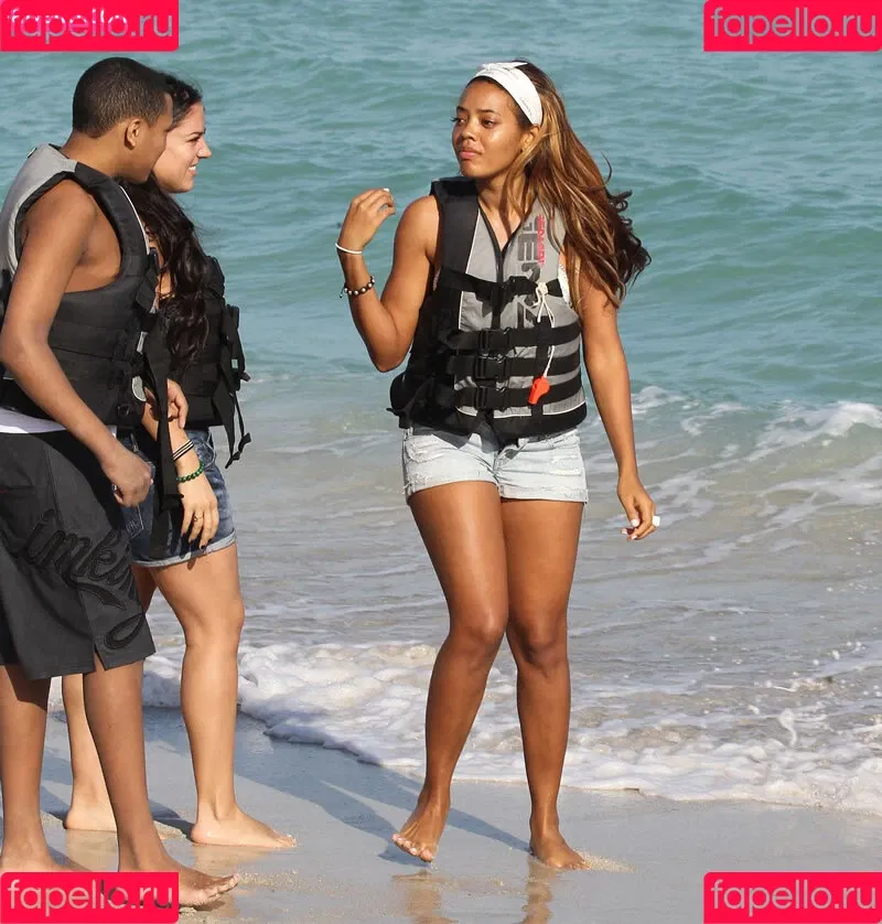 Angela Simmons / angelasimmons Onlyfans Photo Gallery 