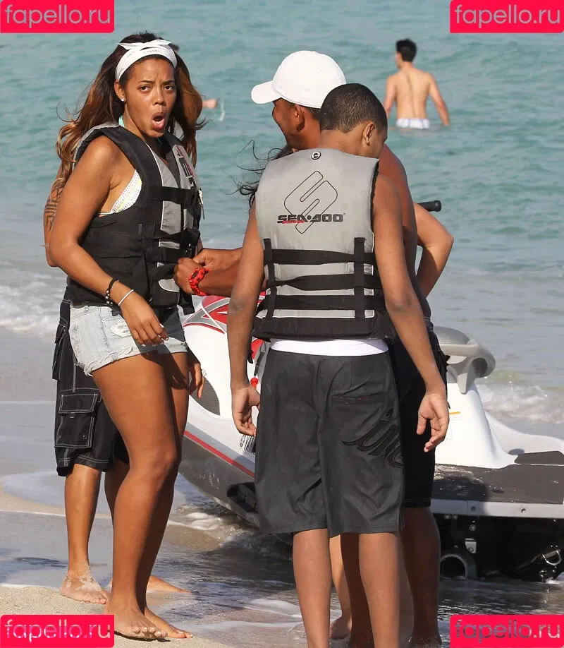 Angela Simmons / angelasimmons Onlyfans Photo Gallery 