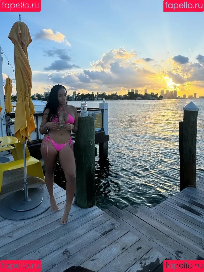 Angela Simmons / angelasimmons Onlyfans Photo Gallery 