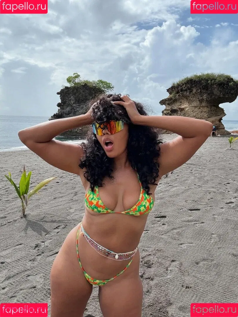Angela Simmons / angelasimmons Onlyfans Photo Gallery 