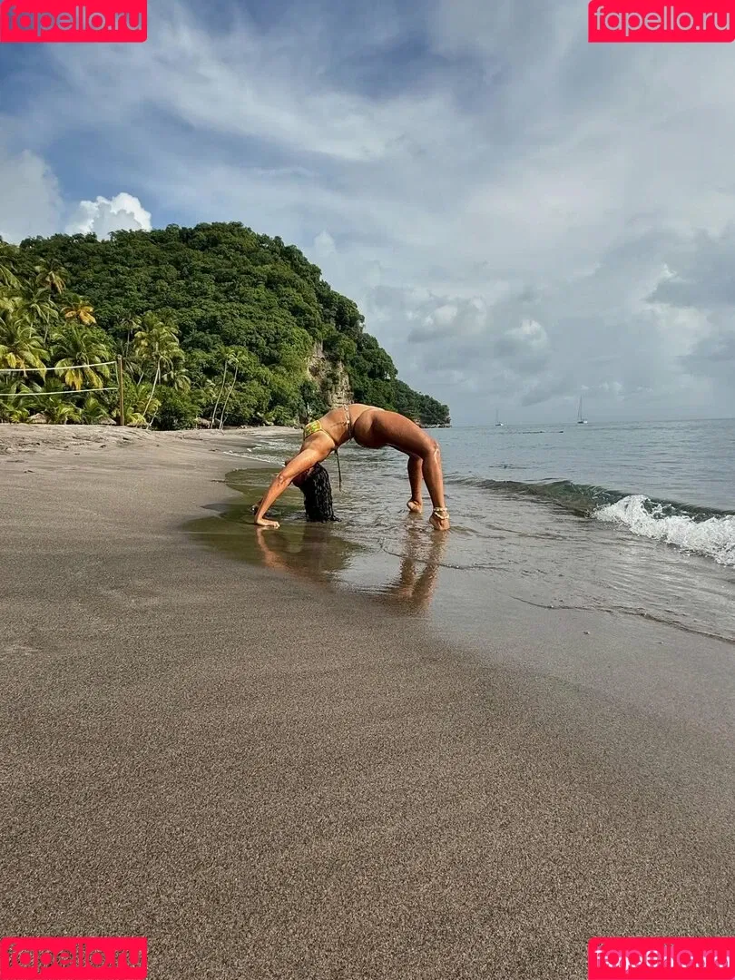 Angela Simmons / angelasimmons Onlyfans Photo Gallery 