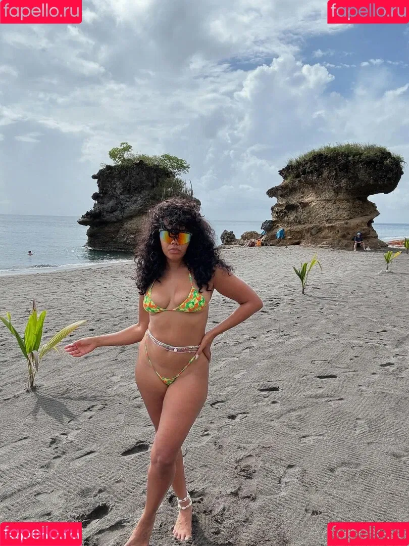 Angela Simmons / angelasimmons Onlyfans Photo Gallery 