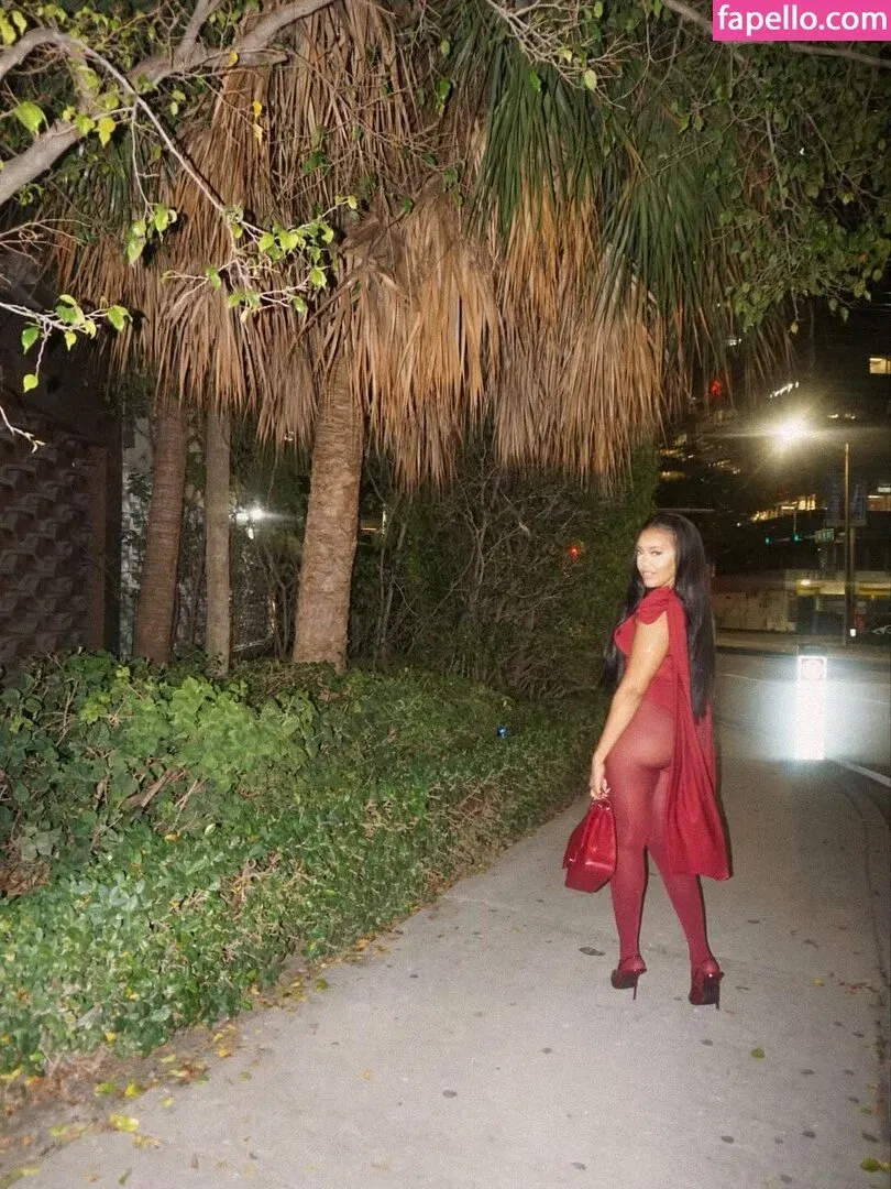 Angela Simmons / angelasimmons Onlyfans Photo Gallery 