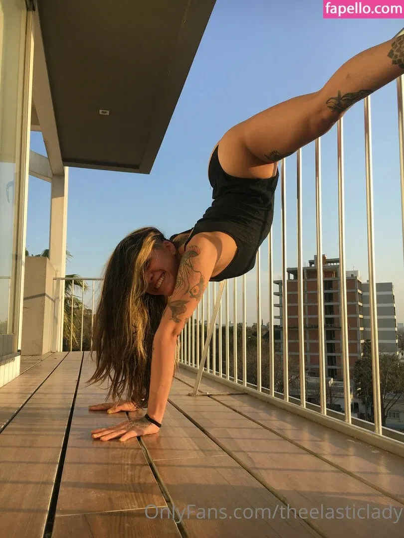 theelasticlady / theladyleshea Onlyfans Photo Gallery 