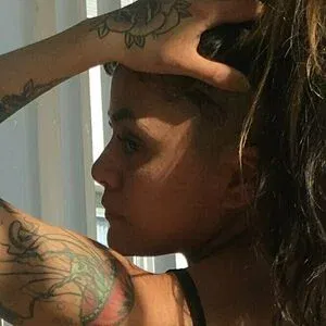 theelasticlady / theladyleshea Onlyfans Photo Gallery 