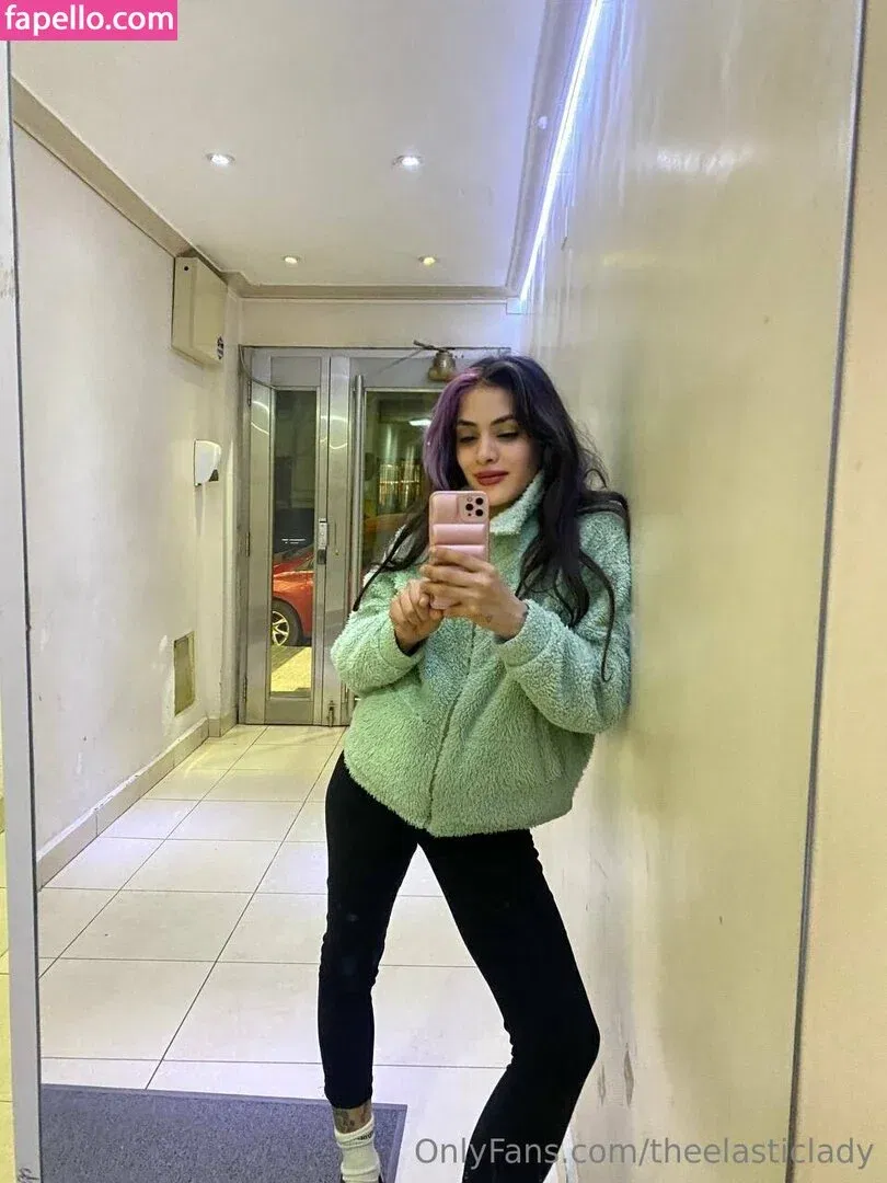 theelasticlady / theladyleshea Onlyfans Photo Gallery 