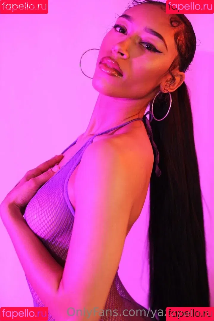 Queen Yasmeena / yazzylonglegs / yazzyyams Onlyfans Photo Gallery 