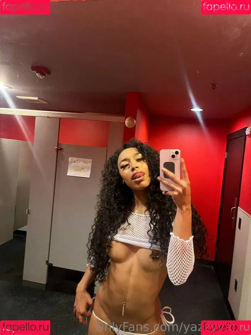 Queen Yasmeena / yazzylonglegs / yazzyyams Onlyfans Photo Gallery 