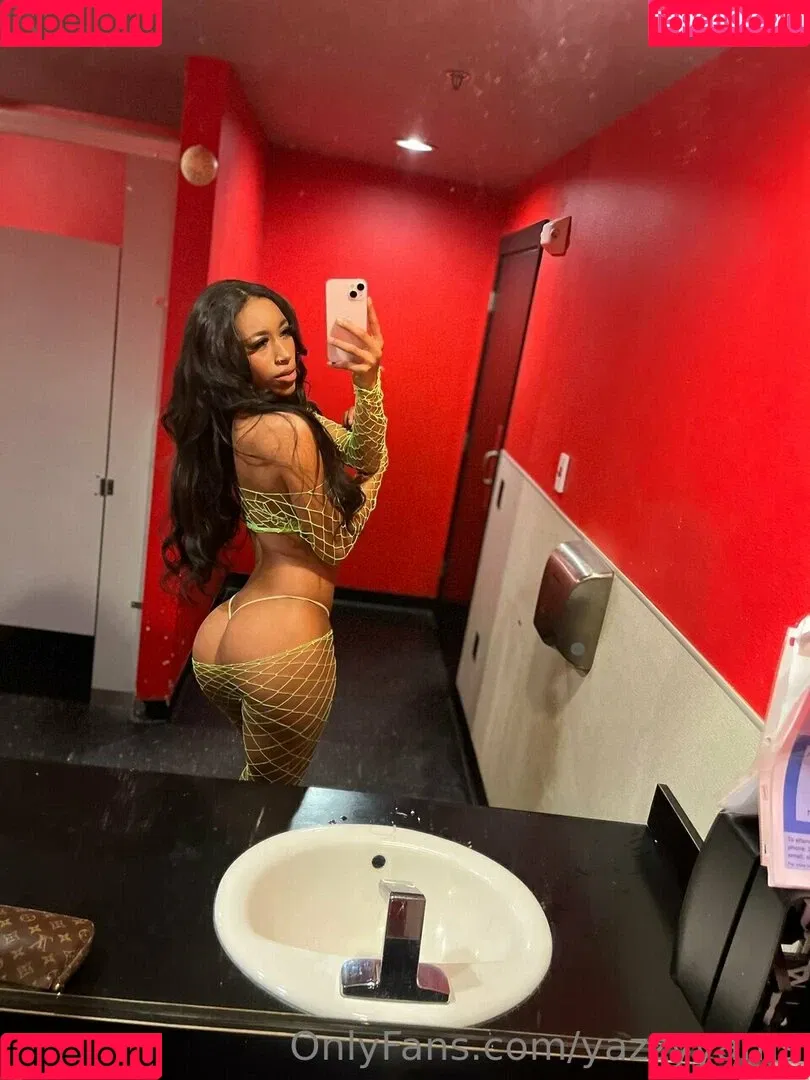 Queen Yasmeena / yazzylonglegs / yazzyyams Onlyfans Photo Gallery 