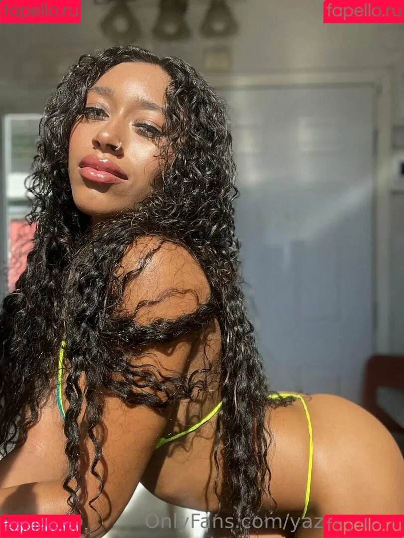 Queen Yasmeena / yazzylonglegs / yazzyyams Onlyfans Photo Gallery 