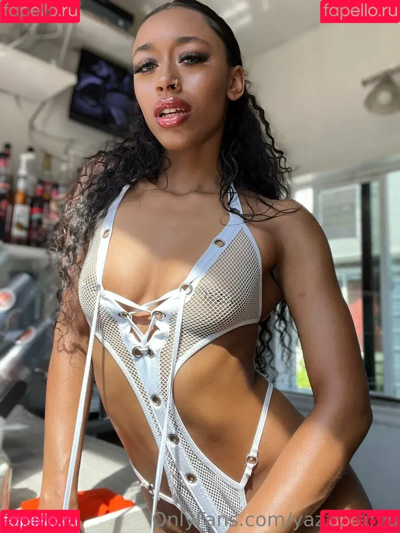 Queen Yasmeena / yazzylonglegs / yazzyyams Onlyfans Photo Gallery 