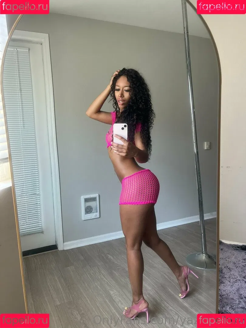 Queen Yasmeena / yazzylonglegs / yazzyyams Onlyfans Photo Gallery 