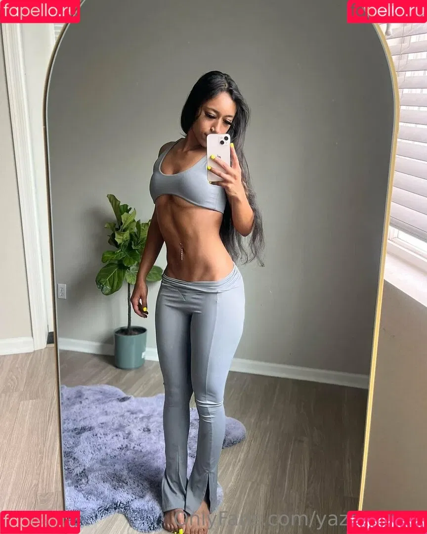 Queen Yasmeena / yazzylonglegs / yazzyyams Onlyfans Photo Gallery 