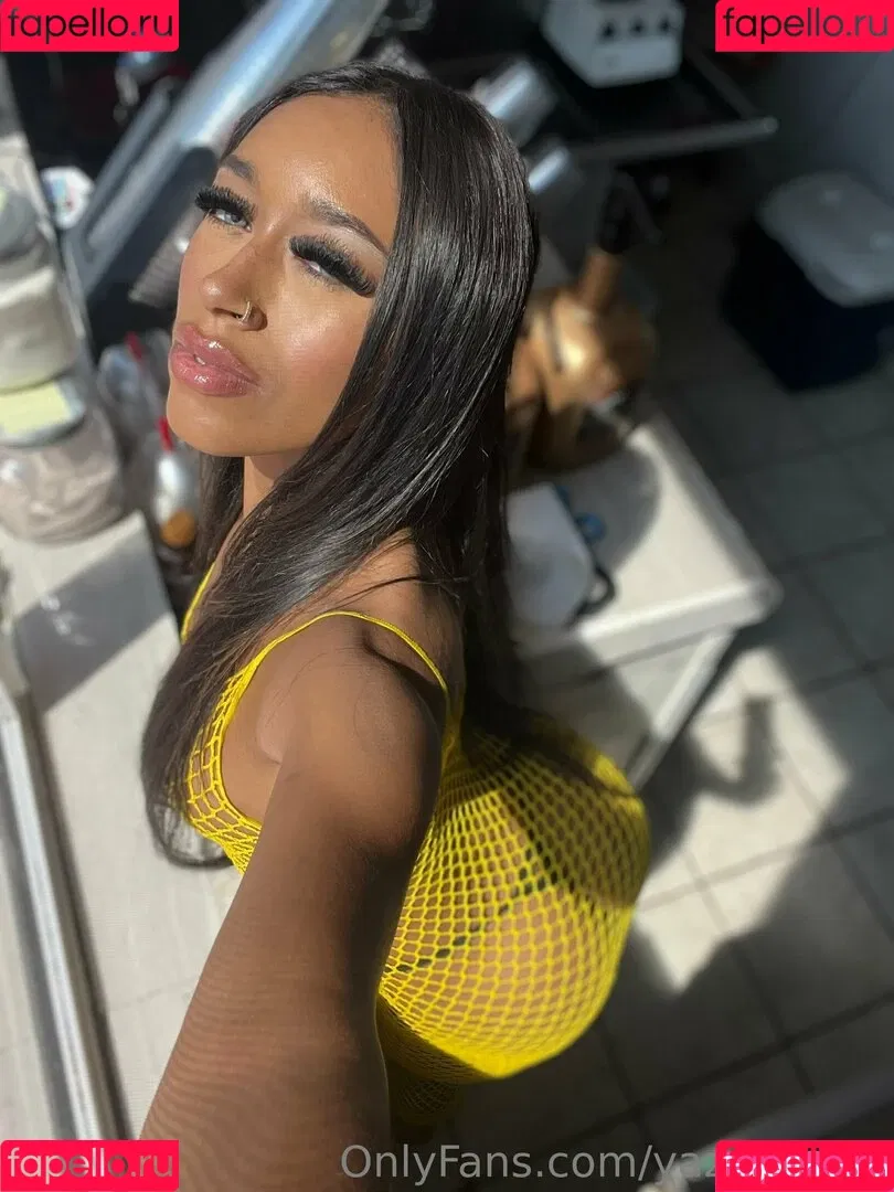 Queen Yasmeena / yazzylonglegs / yazzyyams Onlyfans Photo Gallery 