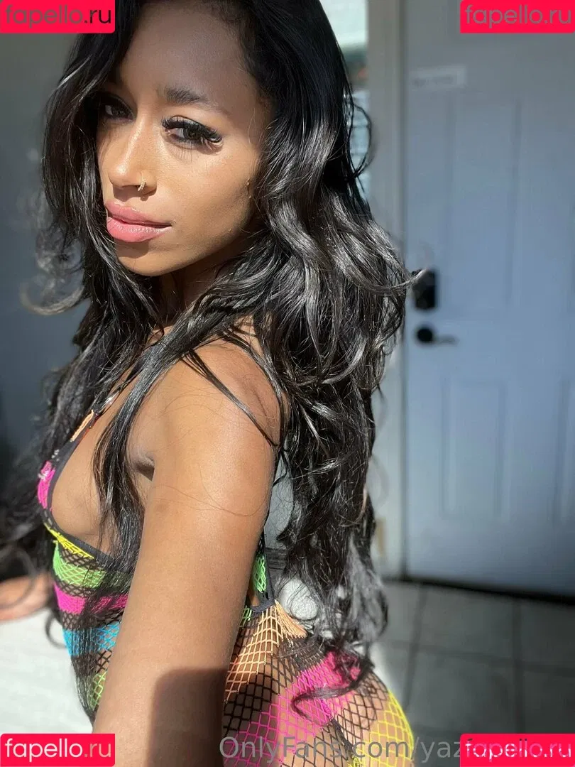 Queen Yasmeena / yazzylonglegs / yazzyyams Onlyfans Photo Gallery 