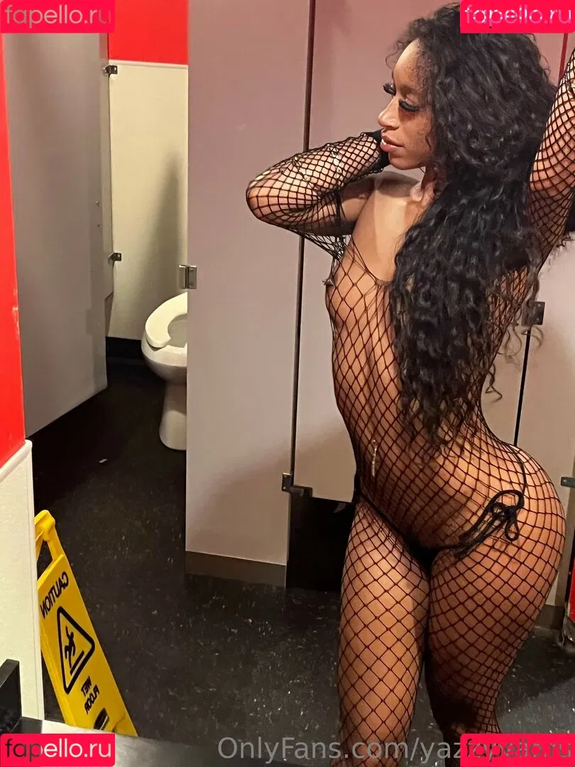 Queen Yasmeena / yazzylonglegs / yazzyyams Onlyfans Photo Gallery 