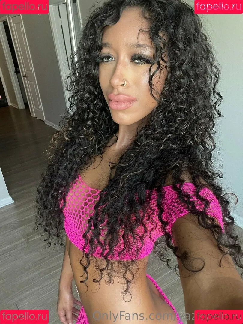 Queen Yasmeena / yazzylonglegs / yazzyyams Onlyfans Photo Gallery 