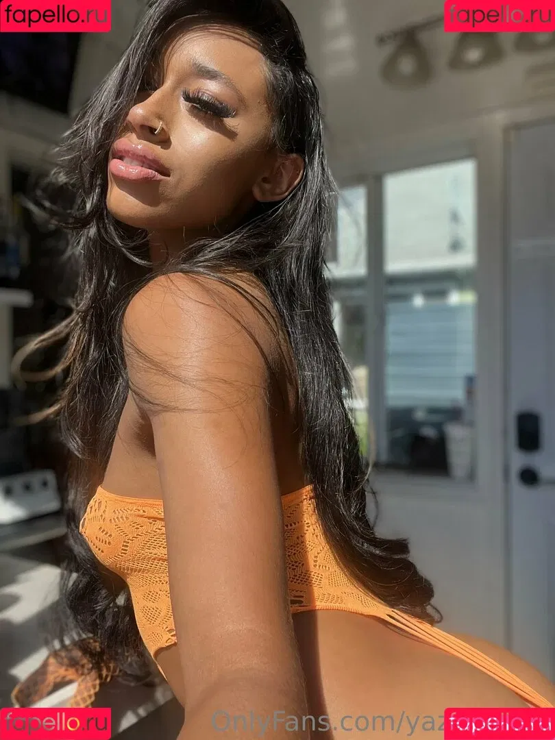 Queen Yasmeena / yazzylonglegs / yazzyyams Onlyfans Photo Gallery 