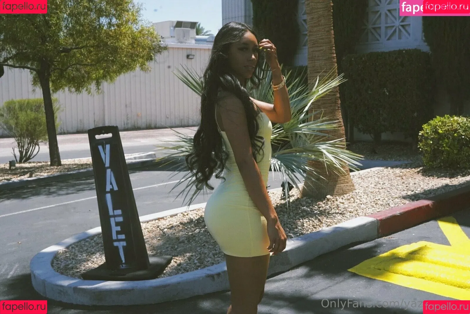 Queen Yasmeena / yazzylonglegs / yazzyyams Onlyfans Photo Gallery 