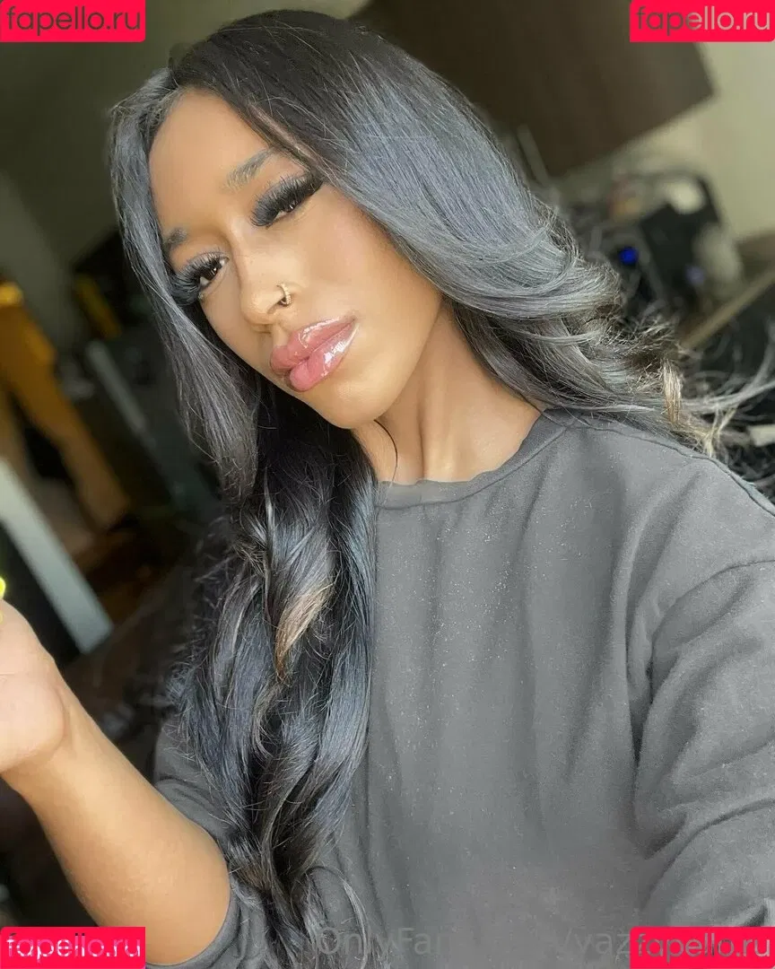 Queen Yasmeena / yazzylonglegs / yazzyyams Onlyfans Photo Gallery 