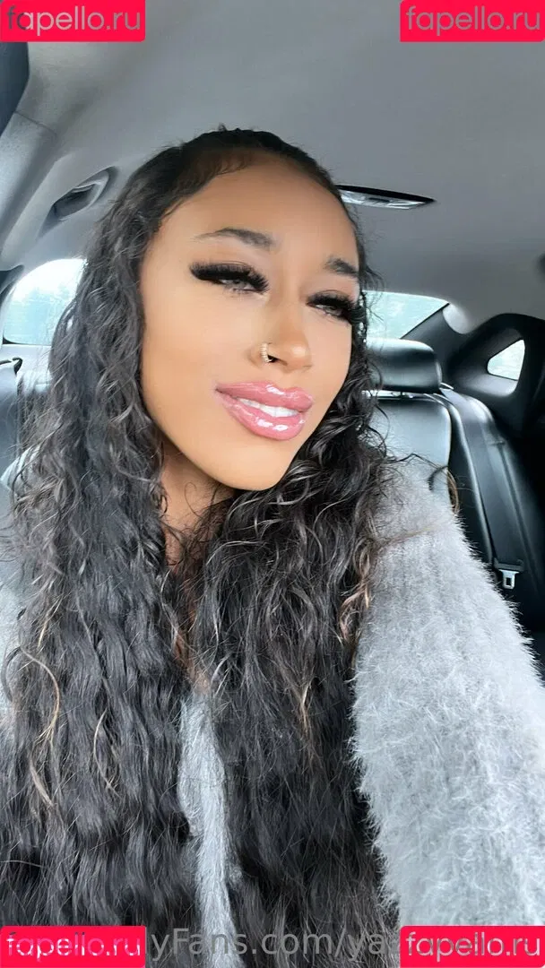 Queen Yasmeena / yazzylonglegs / yazzyyams Onlyfans Photo Gallery 