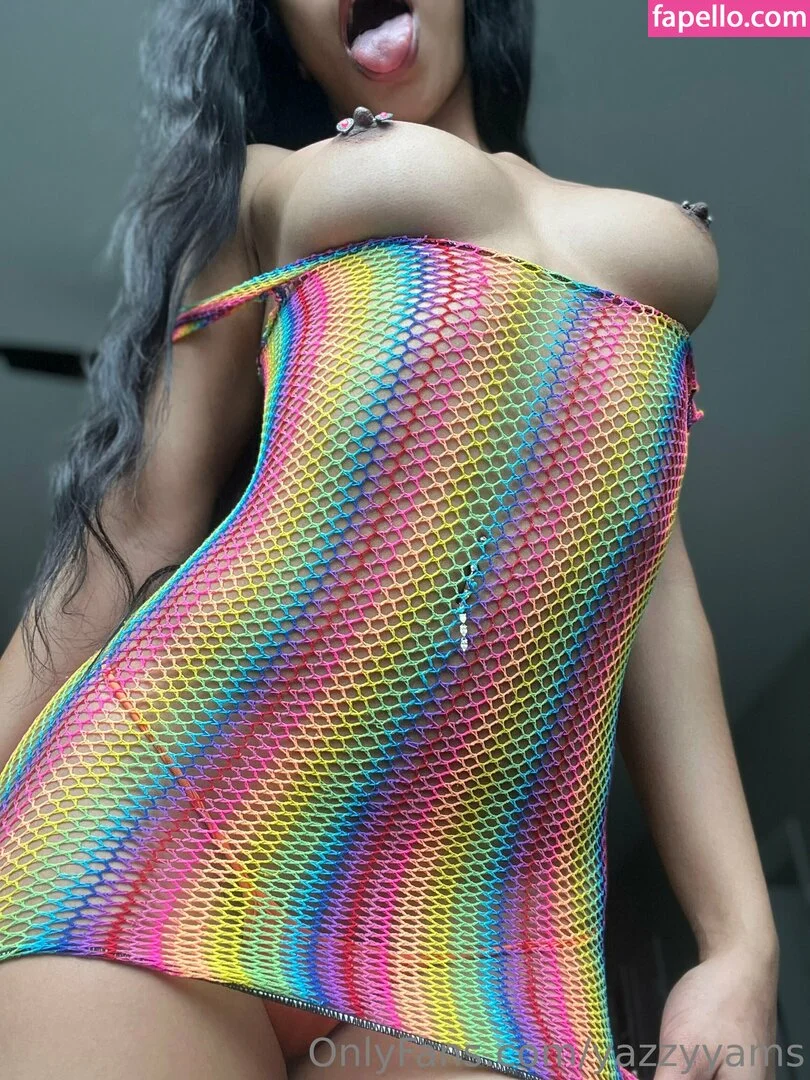 Queen Yasmeena / yazzylonglegs / yazzyyams Onlyfans Photo Gallery 