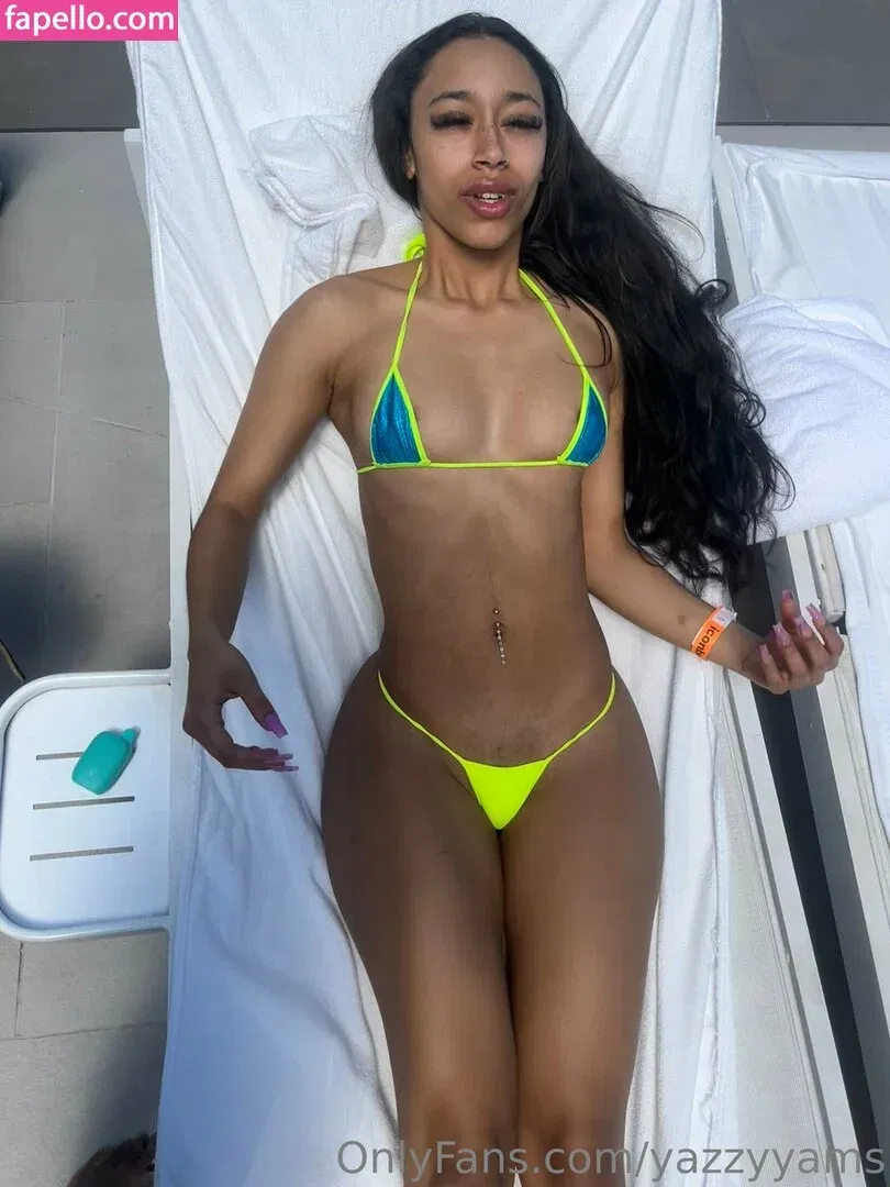 Queen Yasmeena / yazzylonglegs / yazzyyams Onlyfans Photo Gallery 