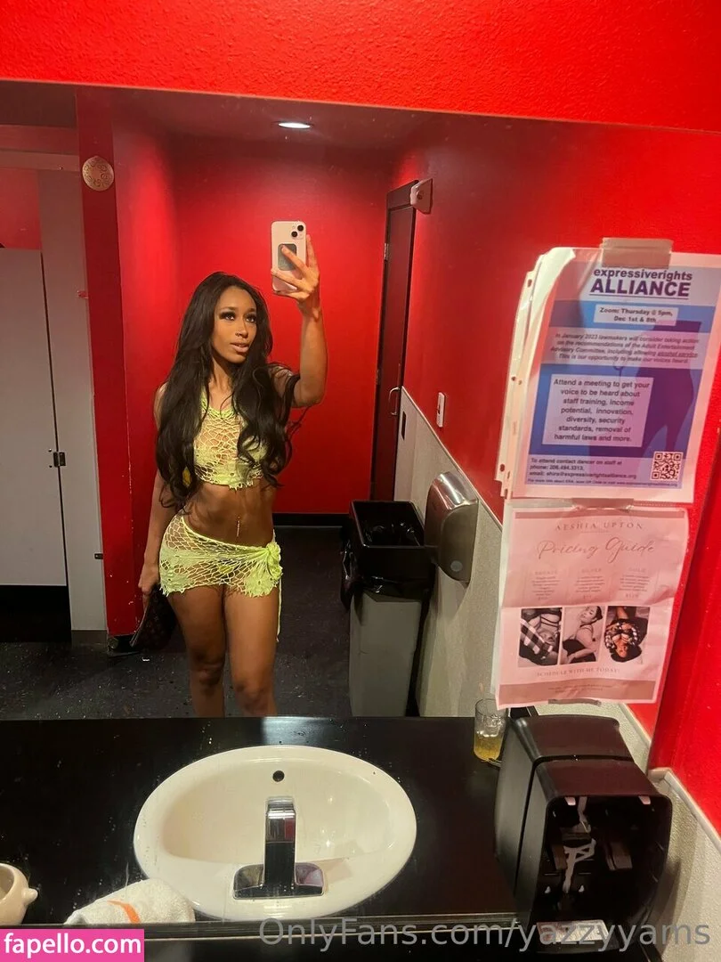 Queen Yasmeena / yazzylonglegs / yazzyyams Onlyfans Photo Gallery 