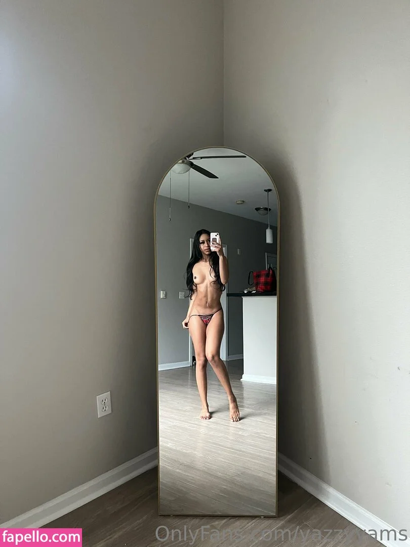 Queen Yasmeena / yazzylonglegs / yazzyyams Onlyfans Photo Gallery 