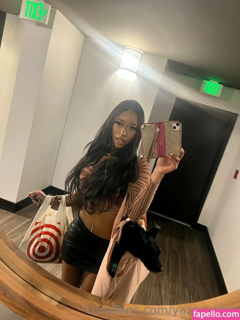 Queen Yasmeena / yazzylonglegs / yazzyyams Onlyfans Photo Gallery 