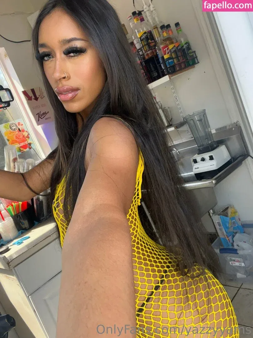 Queen Yasmeena / yazzylonglegs / yazzyyams Onlyfans Photo Gallery 