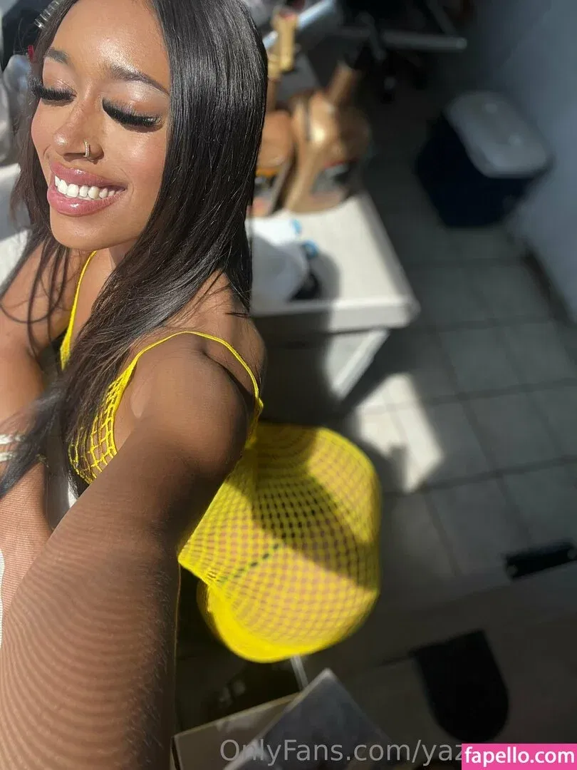 Queen Yasmeena / yazzylonglegs / yazzyyams Onlyfans Photo Gallery 