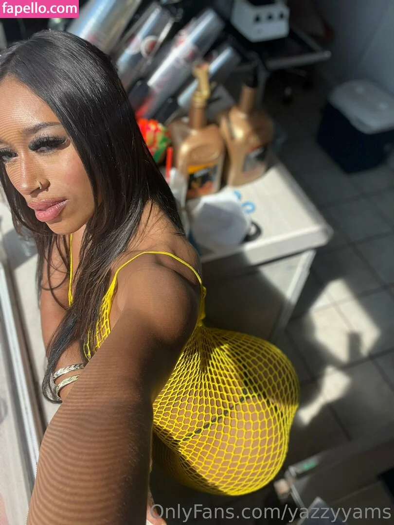 Queen Yasmeena / yazzylonglegs / yazzyyams Onlyfans Photo Gallery 